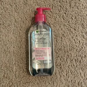 Micellar Foaming Gel Cleanser